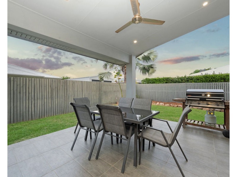 16 Supplejack Court, Mount Low QLD 4818