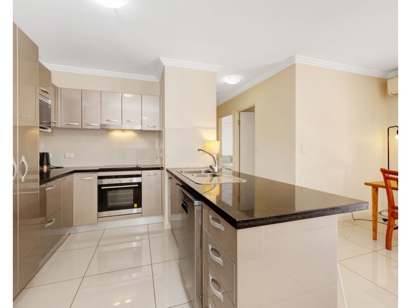 38/319 Angus Smith Drive, Douglas QLD 4814