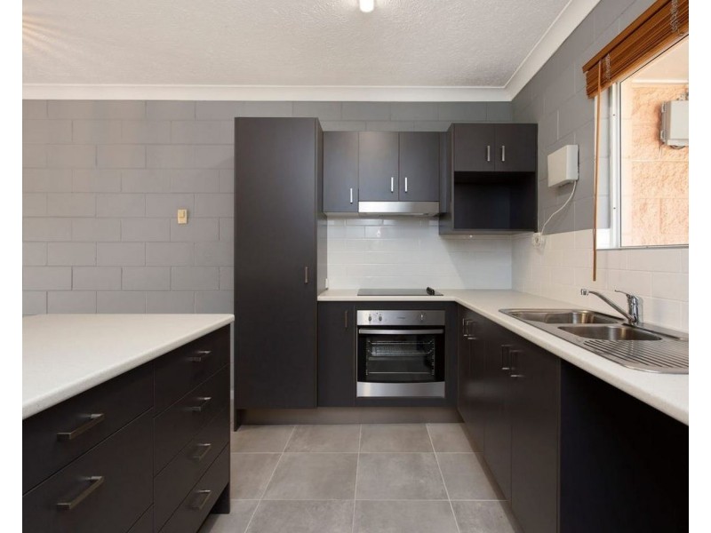 9/22-24 Marks Street, Hermit Park QLD 4812