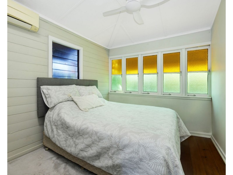 2 Lamington Road, West End QLD 4810