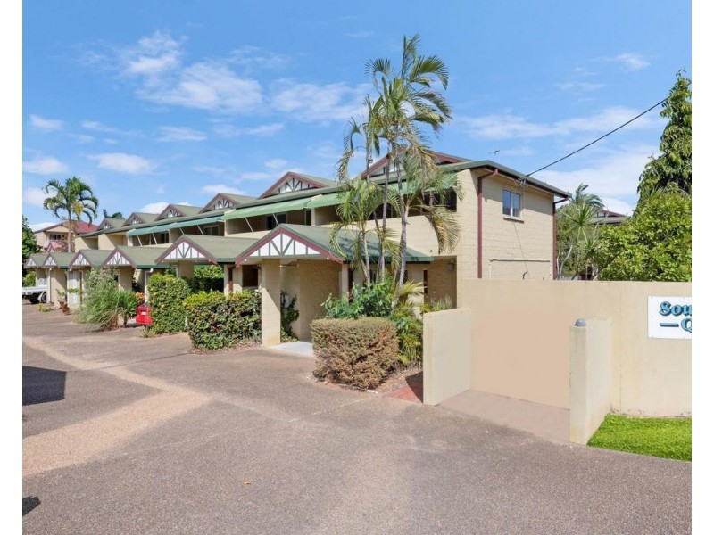 8/7-13 McIlwraith Street, South Townsville QLD 4810