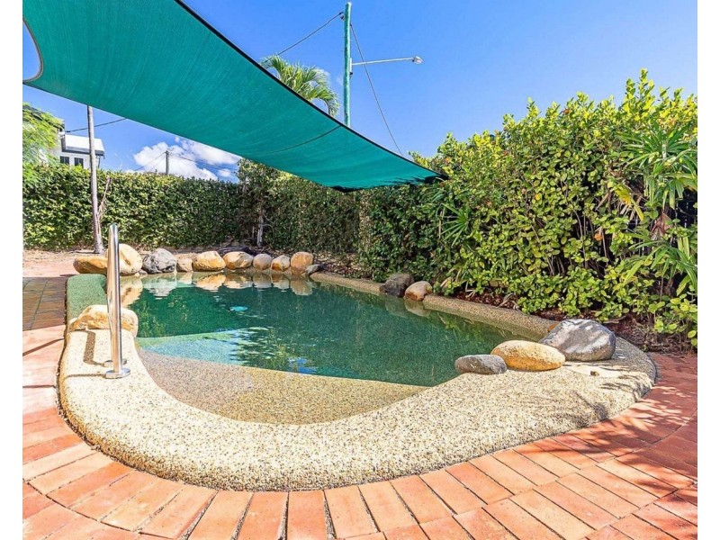 8/7-13 McIlwraith Street, South Townsville QLD 4810