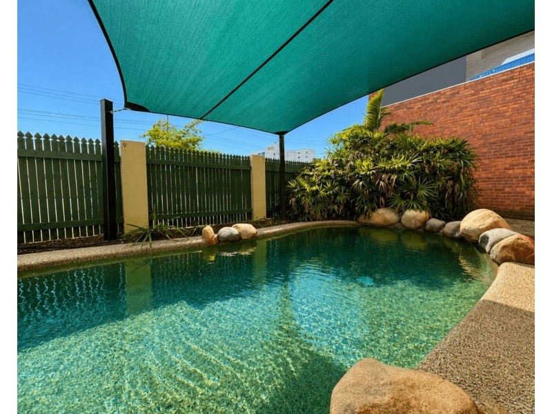 8/7-13 McIlwraith Street, South Townsville QLD 4810
