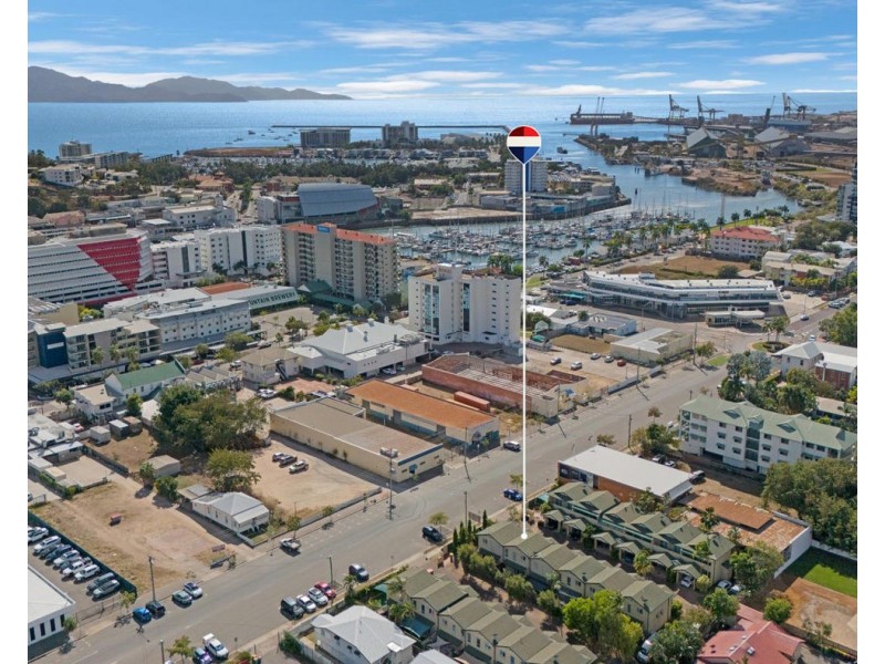 8/7-13 McIlwraith Street, South Townsville QLD 4810