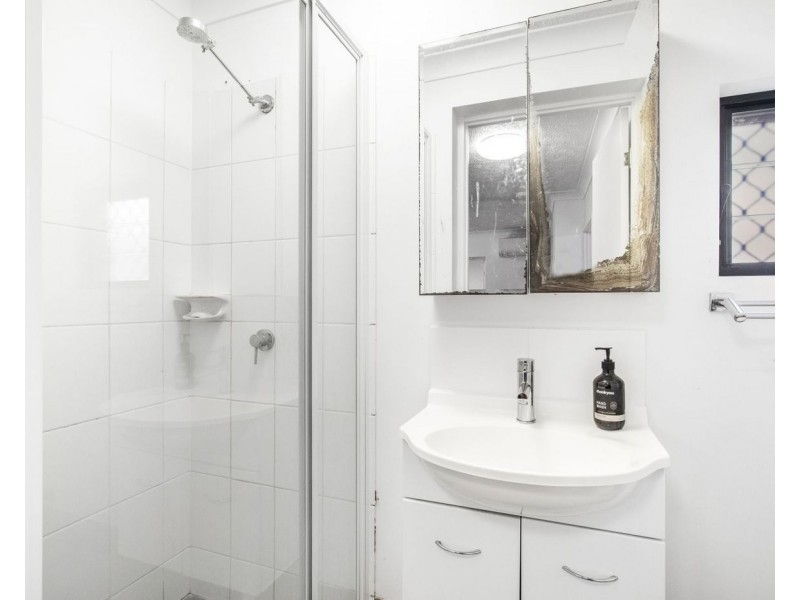 1/9 Carter Street, North Ward QLD 4810