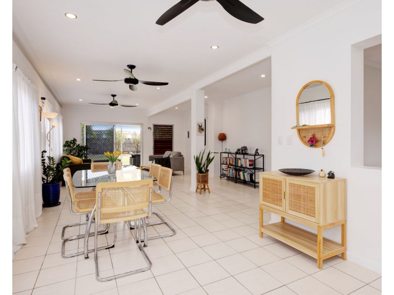 8 Wackett Street, Pallarenda QLD 4810