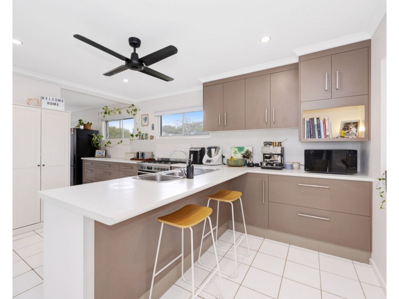 8 Wackett Street, Pallarenda QLD 4810