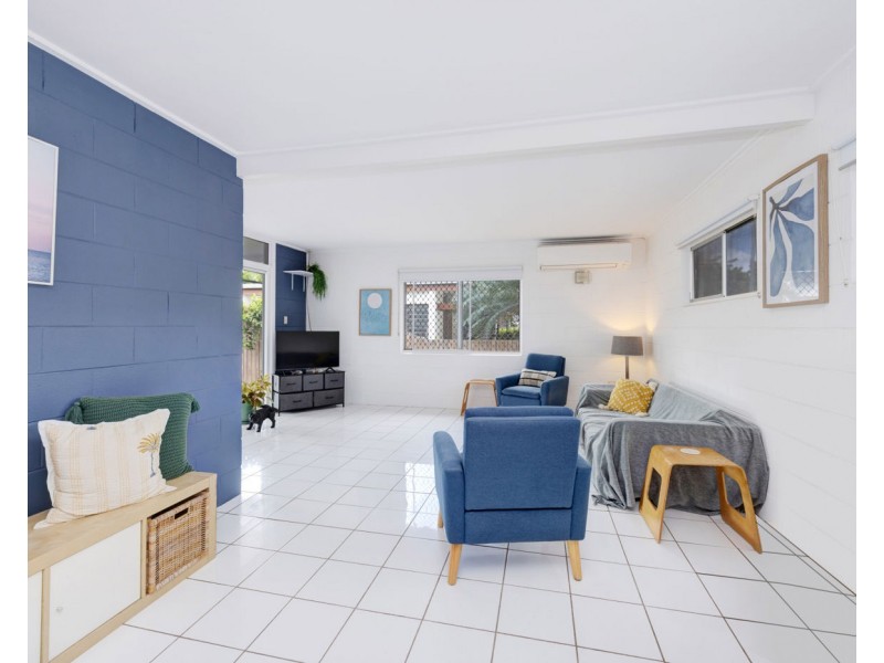 8 Wackett Street, Pallarenda QLD 4810