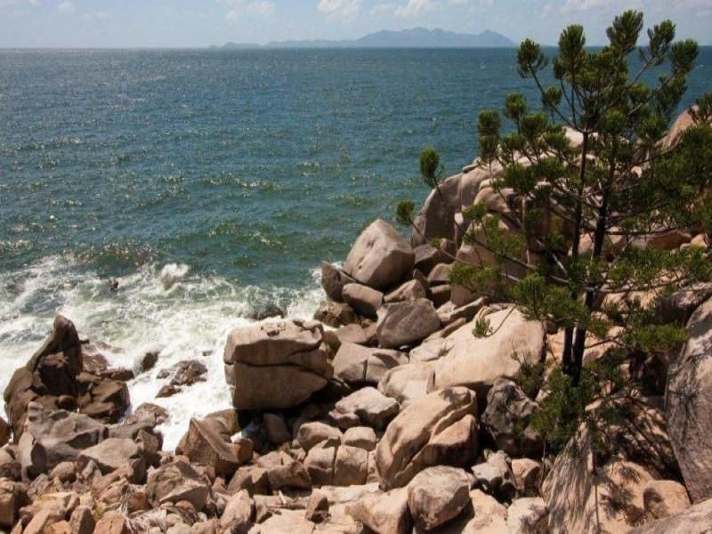 12 Boulder Court, Nelly Bay QLD 4819