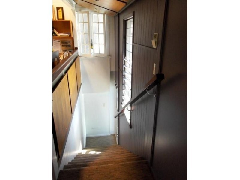 10 Cummins St, Hyde Park QLD 4812