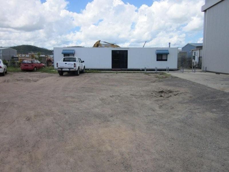 29 Everett St, Mount St John QLD 4818