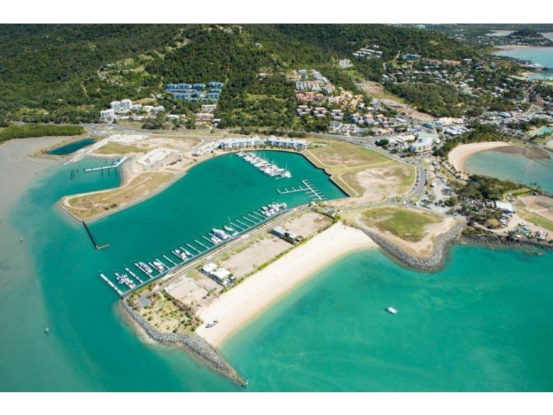 422 Shute Harbour Road, Airlie Beach QLD 4802