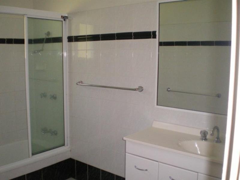 40 Albert Street, Cranbrook QLD 4814