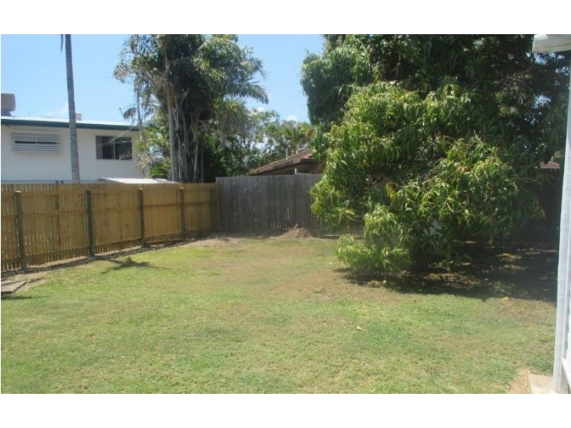 40 Albert Street, Cranbrook QLD 4814