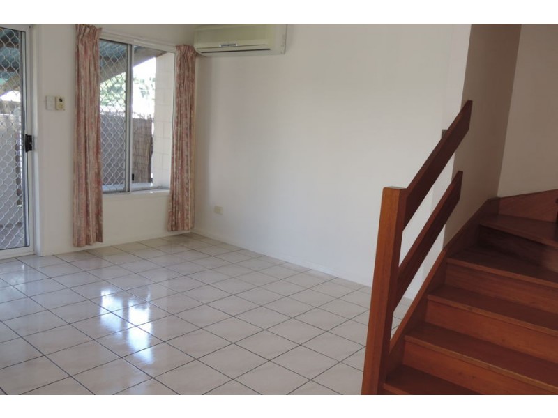 3/11 Second Avenue, Railway Estate QLD 4810