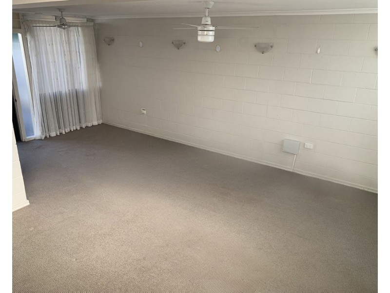 1/317 Stanley Street, North Ward QLD 4810