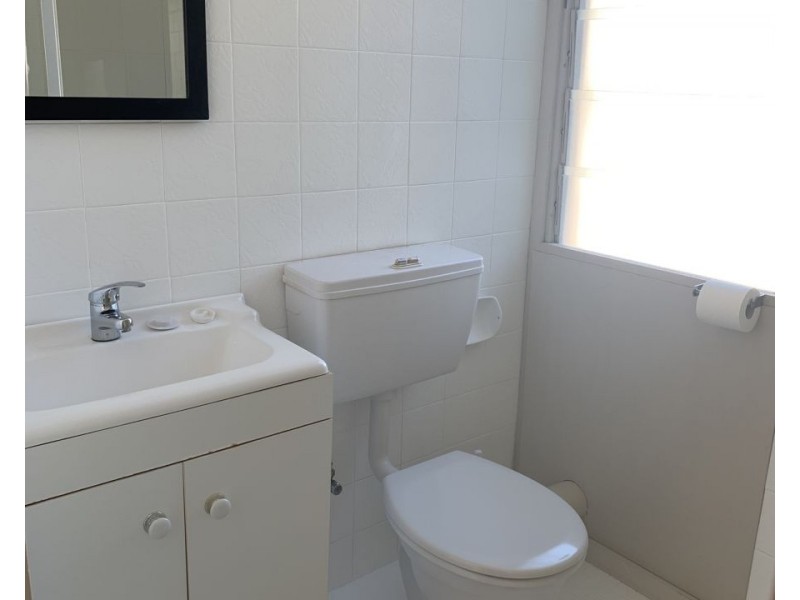 1/317 Stanley Street, North Ward QLD 4810