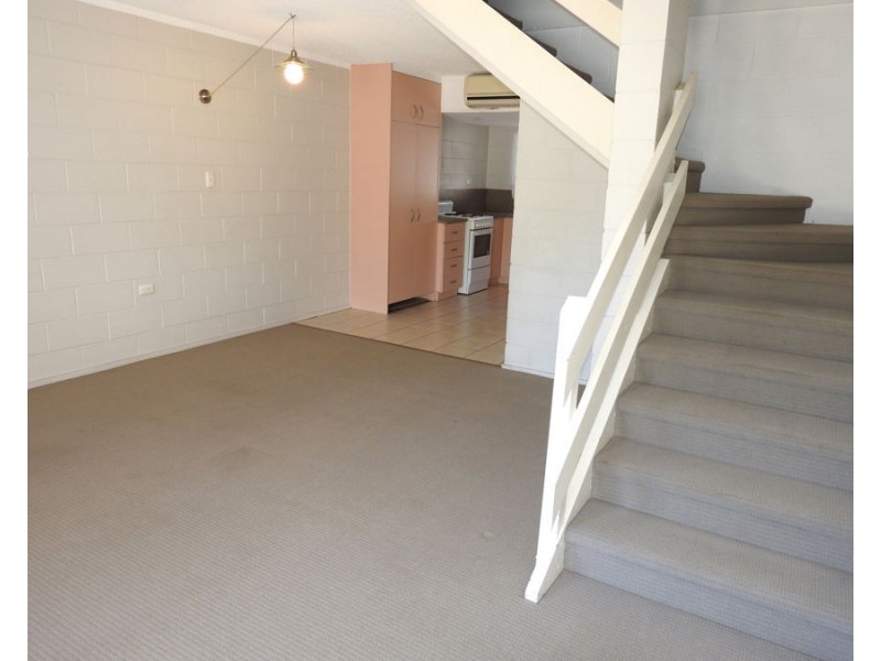 4/17 Kennedy Street, North Ward QLD 4810