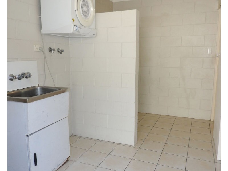 4/17 Kennedy Street, North Ward QLD 4810