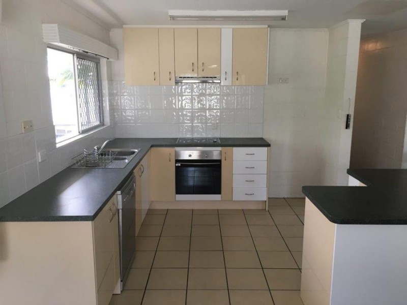 28 Rose Street, North Ward QLD 4810