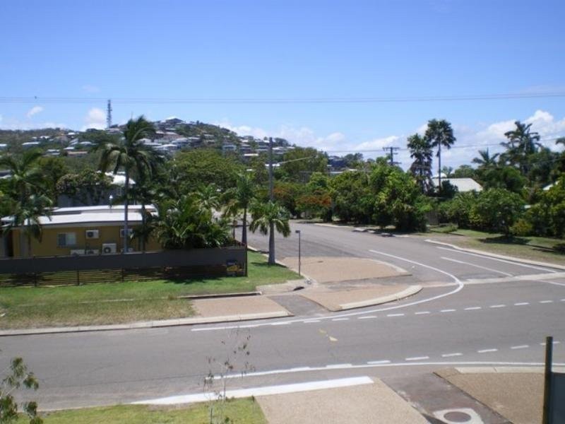 1/167 Mitchell Street, North Ward QLD 4810