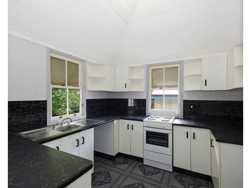 1/11 Harold Street, West End QLD 4810