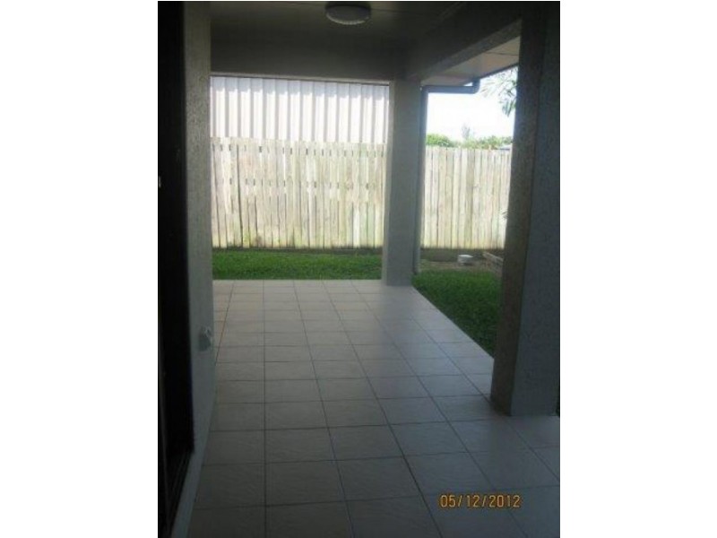 1/18 San Vito Crescent, Rasmussen QLD 4815