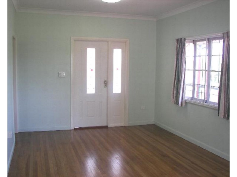 4 Hindley Street, Currajong QLD 4812