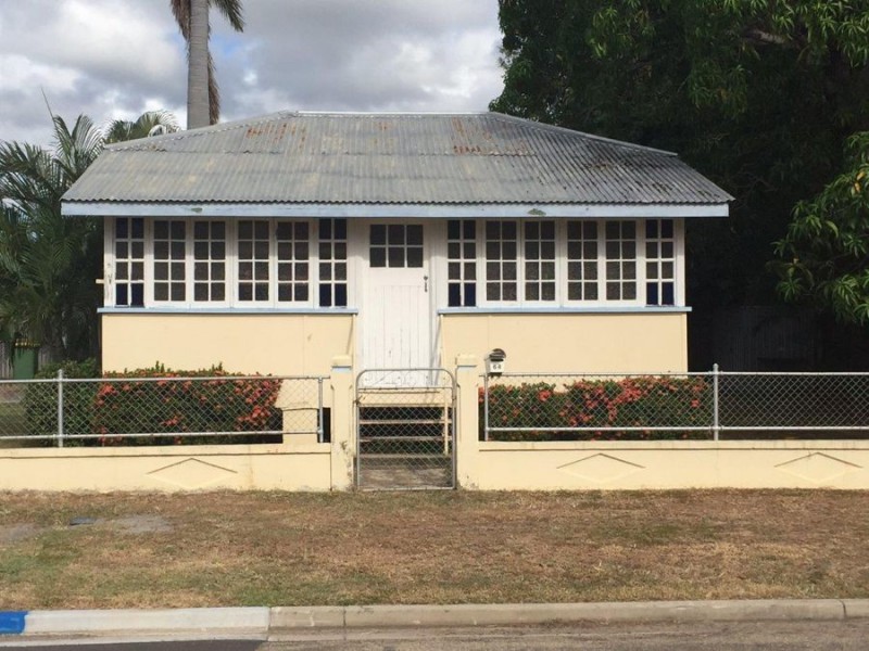 64 Tenth Avenue, Railway Estate QLD 4810