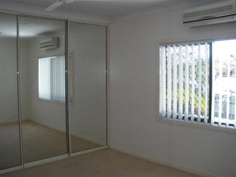Pimlico QLD 4812