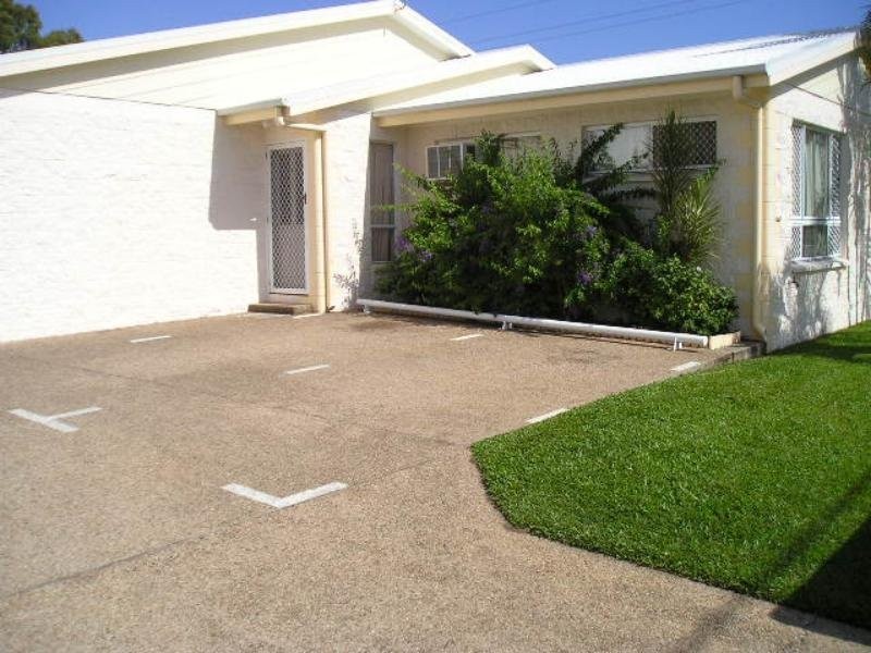 1/38 Eleventh Avenue, Railway Estate QLD 4810