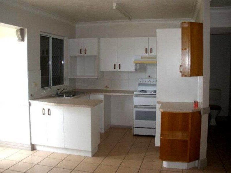 1/38 Eleventh Avenue, Railway Estate QLD 4810