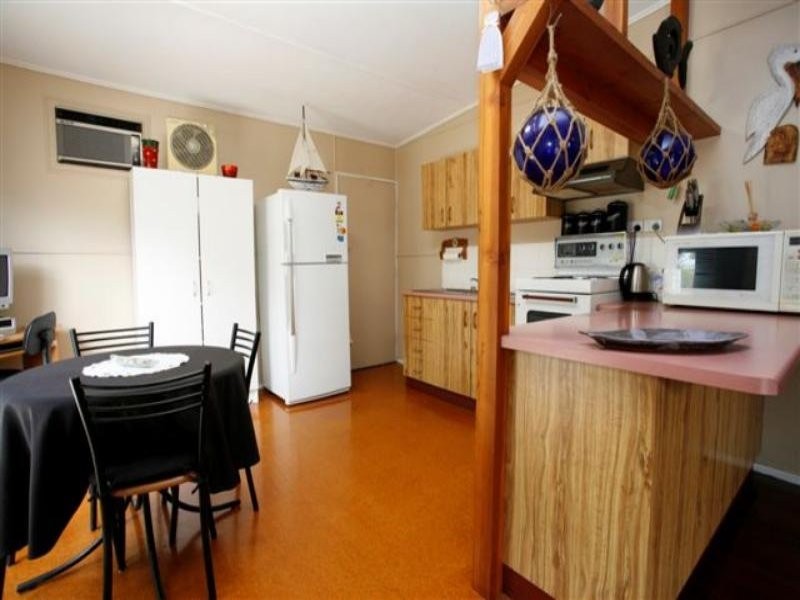 Saunders Beach QLD 4818