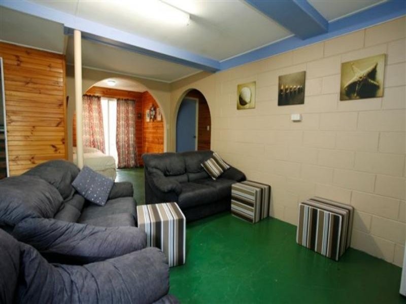 Saunders Beach QLD 4818