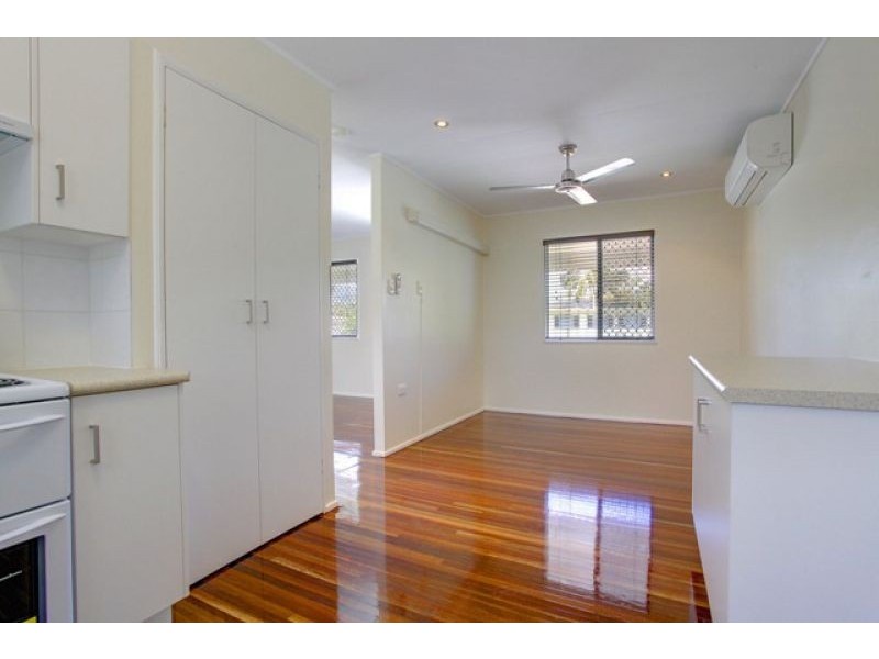 16 Valencia Street, Kirwan QLD 4817