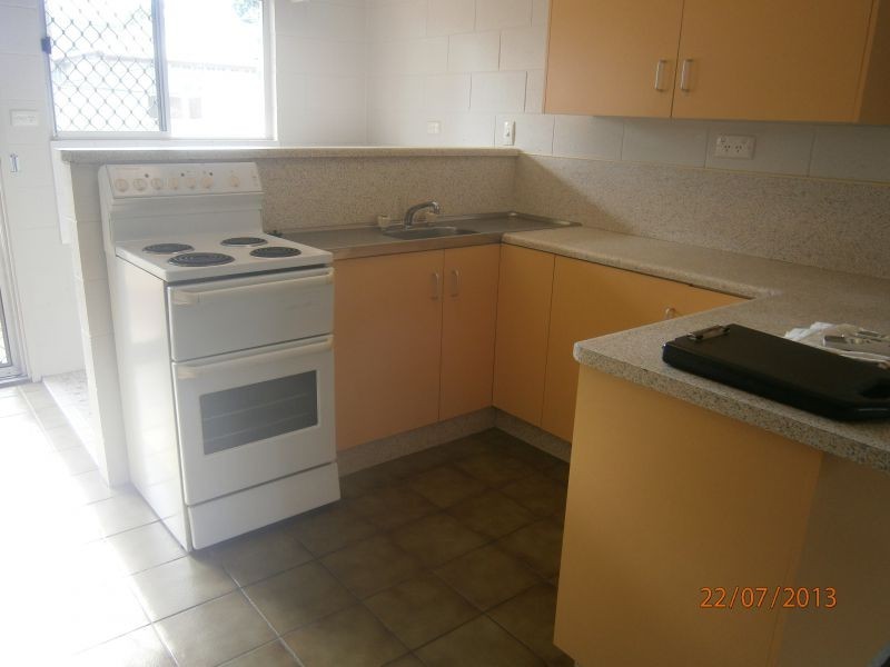 West End QLD 4810