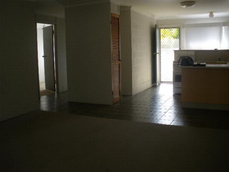West End QLD 4810