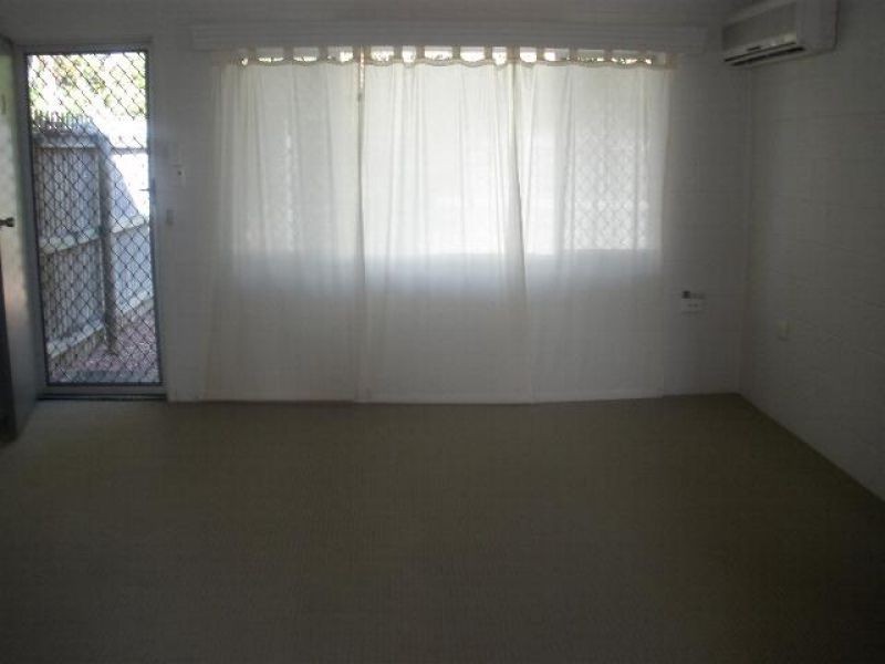 West End QLD 4810