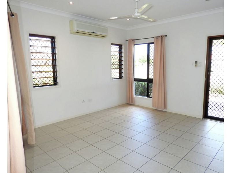 2/12 Bel Air Avenue, Kirwan QLD 4817