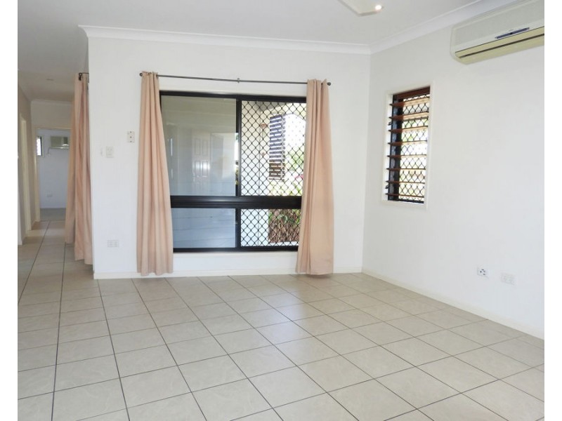 2/12 Bel Air Avenue, Kirwan QLD 4817