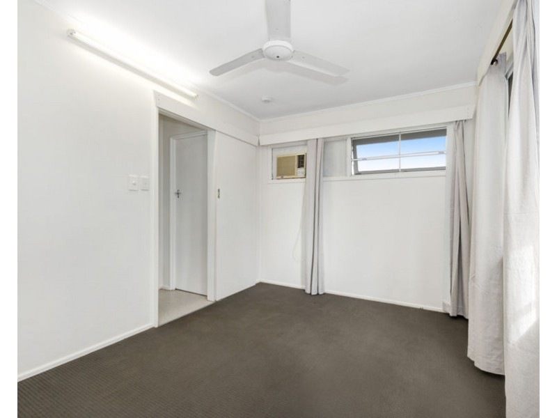 2/16 Leeds Street, Gulliver QLD 4812