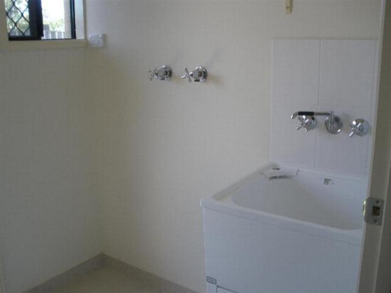 55 Crestbrook Drive, Mount Louisa QLD 4814