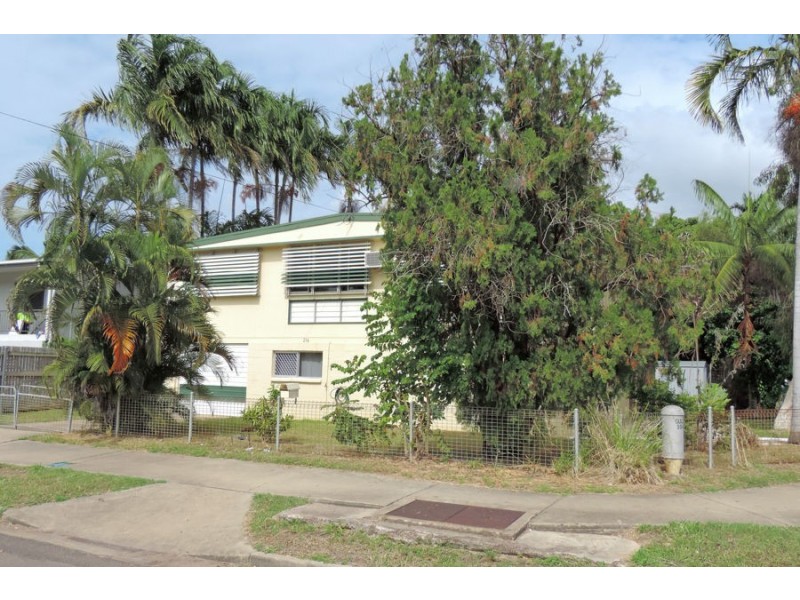 216 Charles Street, Cranbrook QLD 4814