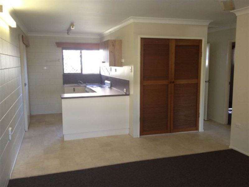 1/10 Einasleigh Crescent, Pimlico QLD 4812