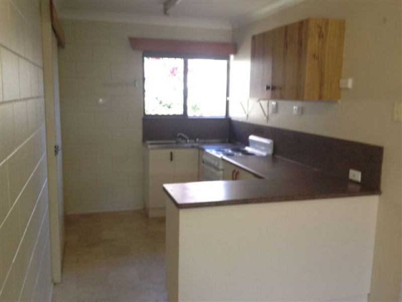1/10 Einasleigh Crescent, Pimlico QLD 4812