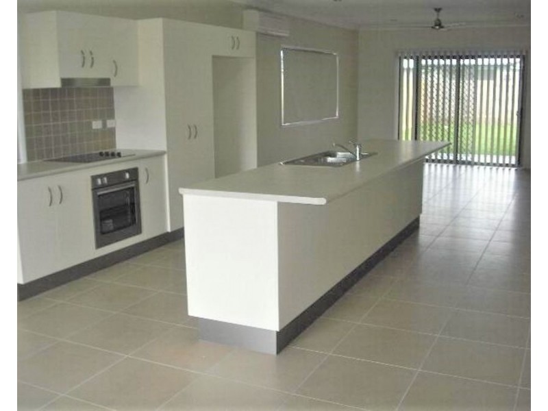 12a Shark Court, Mount Louisa QLD 4814