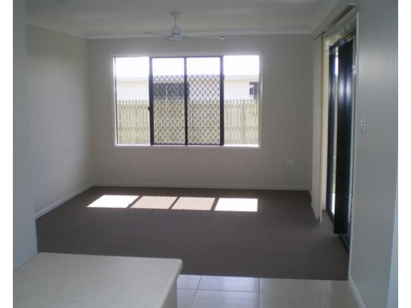 6 Skylark Place, Kelso QLD 4815