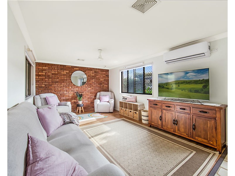 10 Sallows Street, Pallarenda QLD 4810