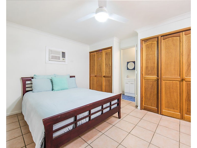 10 Sallows Street, Pallarenda QLD 4810