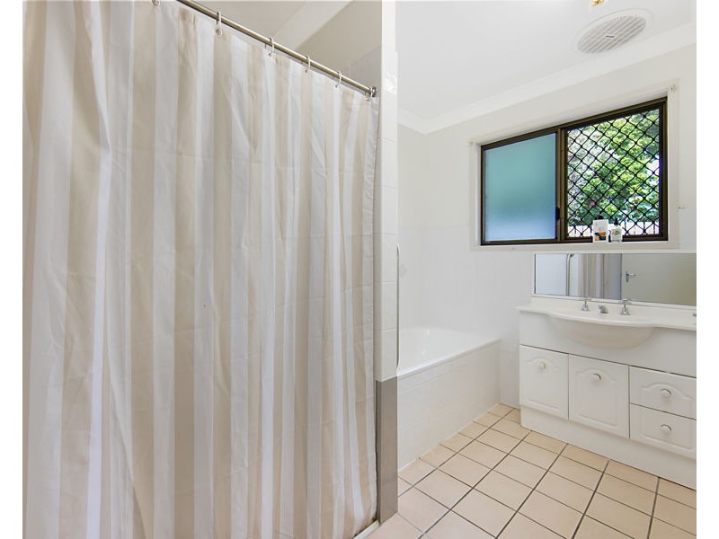 10 Sallows Street, Pallarenda QLD 4810